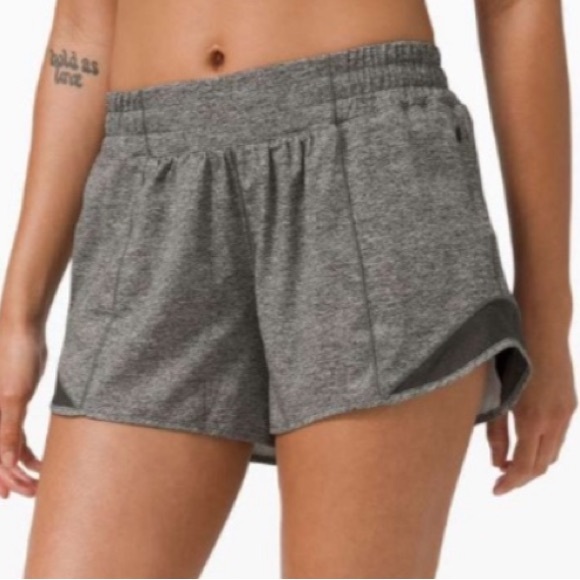 Lululemon Grey Heathered Grey Hotty Hot Short | Size 4, 4" Inseam EUC - Picture 1 of 8